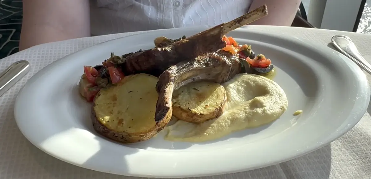 Grilled lamb chops with roasted potatoes at Sette Mari at La Veranda